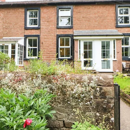 27 Bongate *