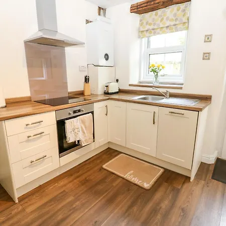 27 Bongate *