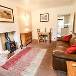 27 Bongate *